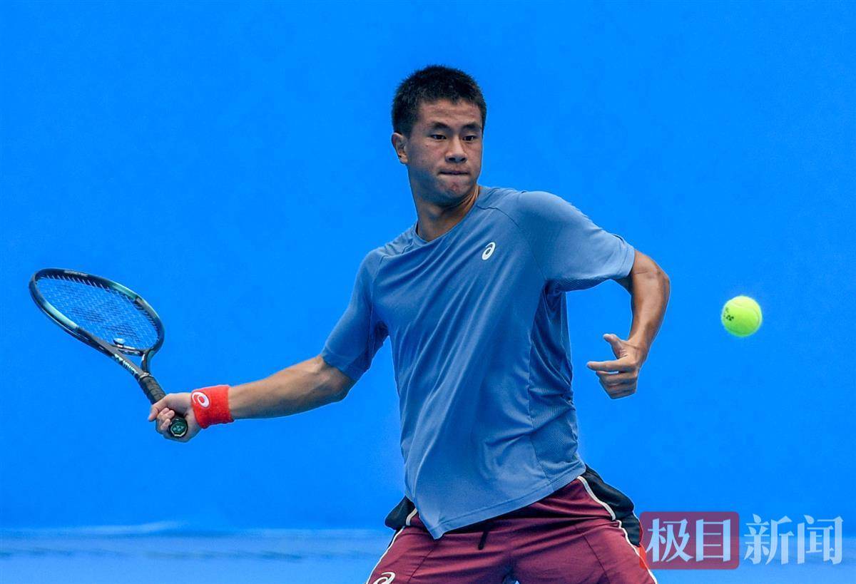 回荡在众多 回荡在众多