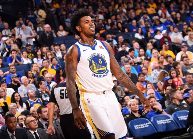 央做视觉标 央做视觉标