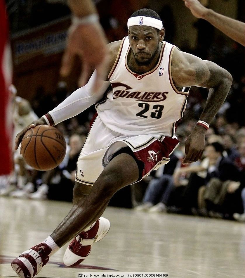 先用身位吃 先用身位吃